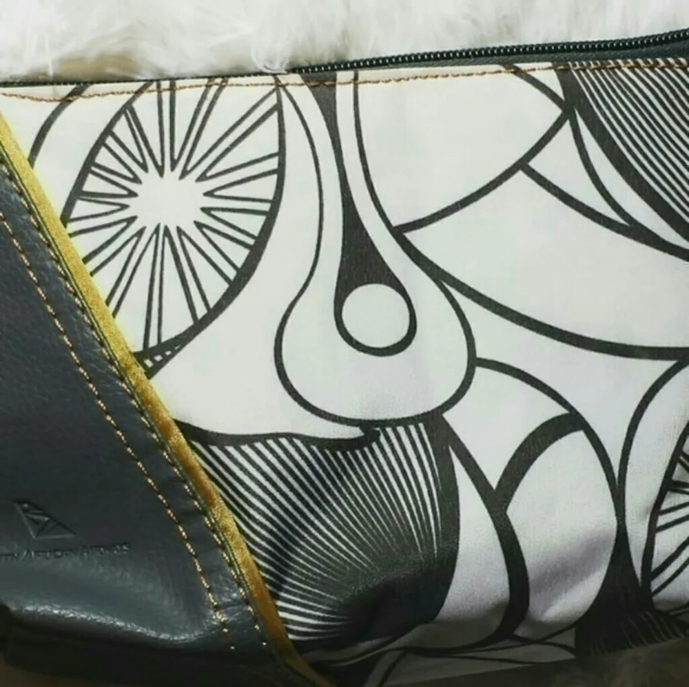 ☄Collectible South African Airways Accessories Bag